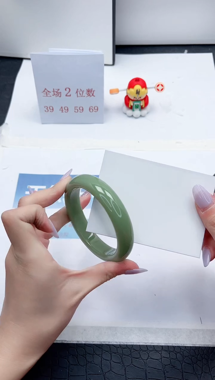 【闪购商品】石英质玉手镯未镶嵌A244-59.6