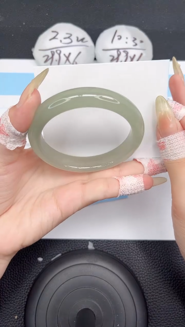 石英质玉手镯未镶嵌255-58.6