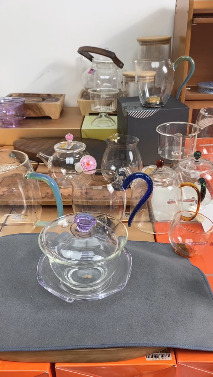 沁莲盖碗浅紫色样品