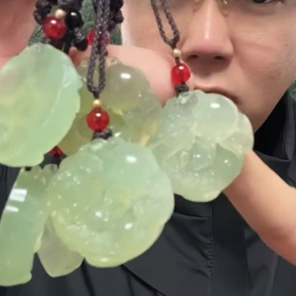 《集团福利》纯天然冰绿貔貅牌多样性发其一LX"