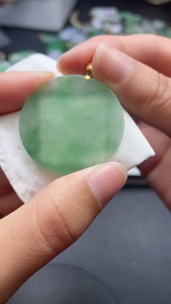 【闪购商品】翡翠颈饰18K金镶嵌翡翠