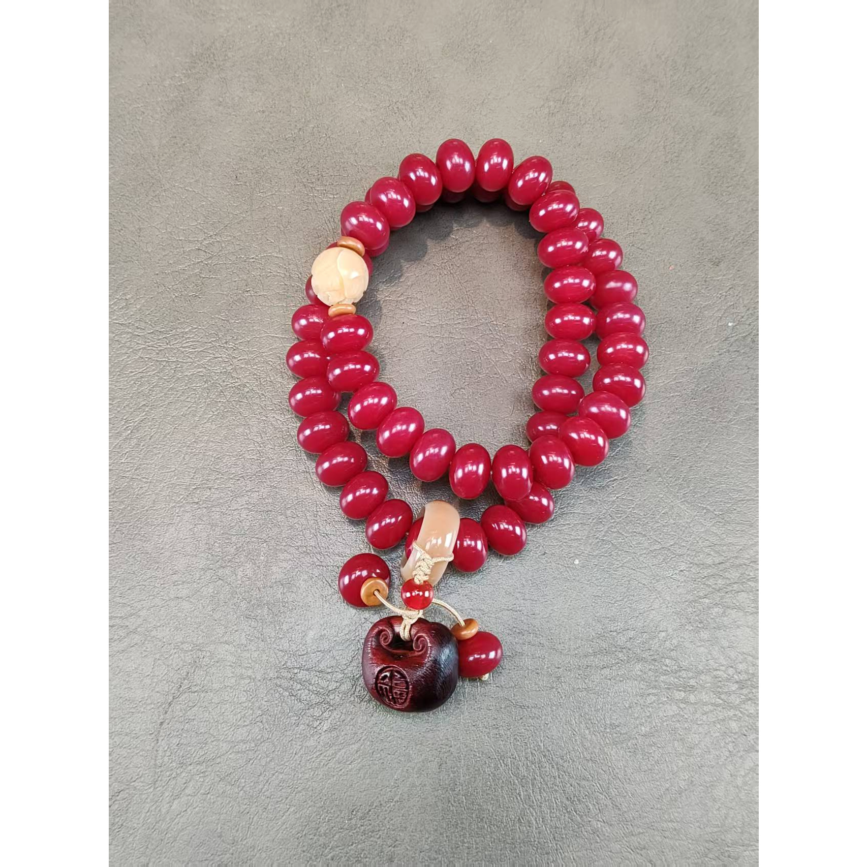 精选红玉菩提手串搭配（无礼盒）A287