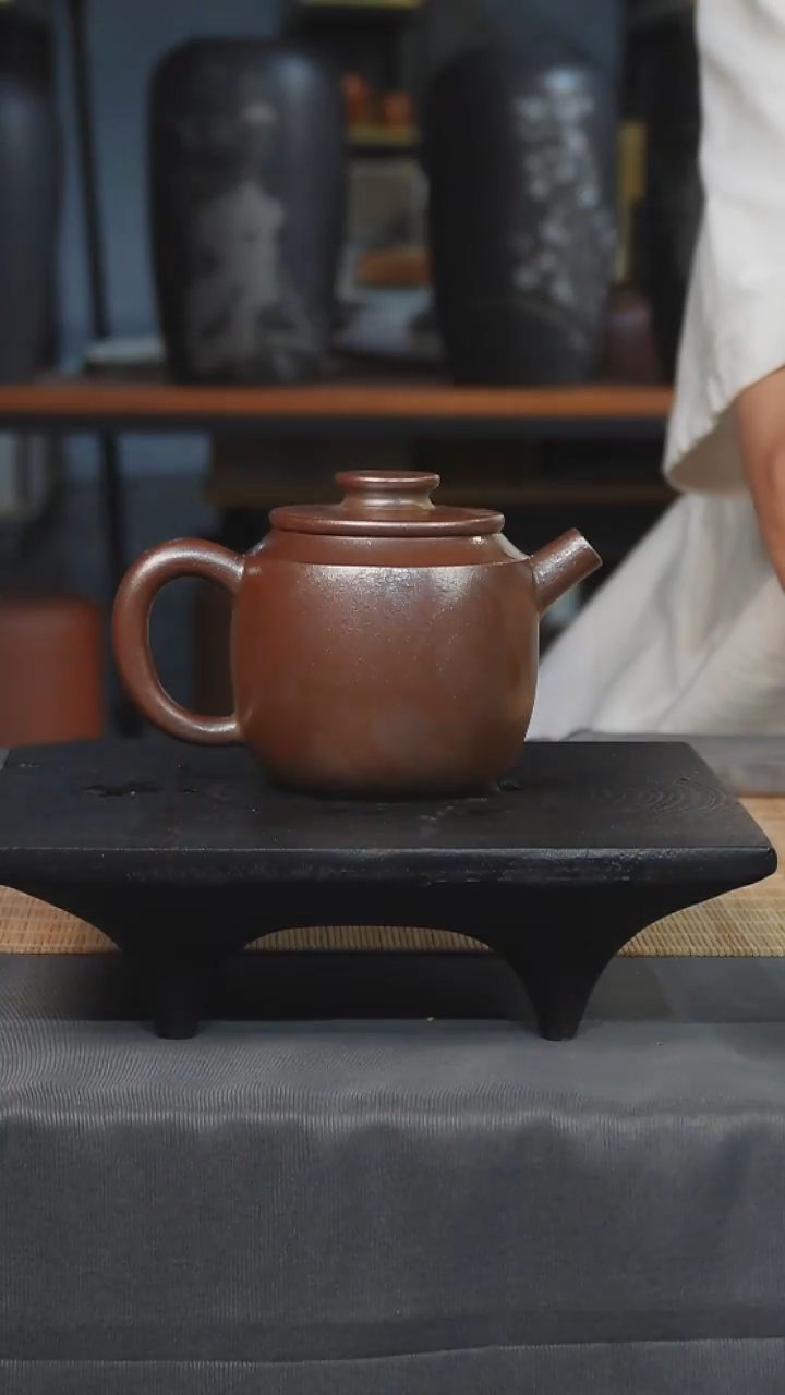 微瑕建水紫陶柴烧壶云玉 014