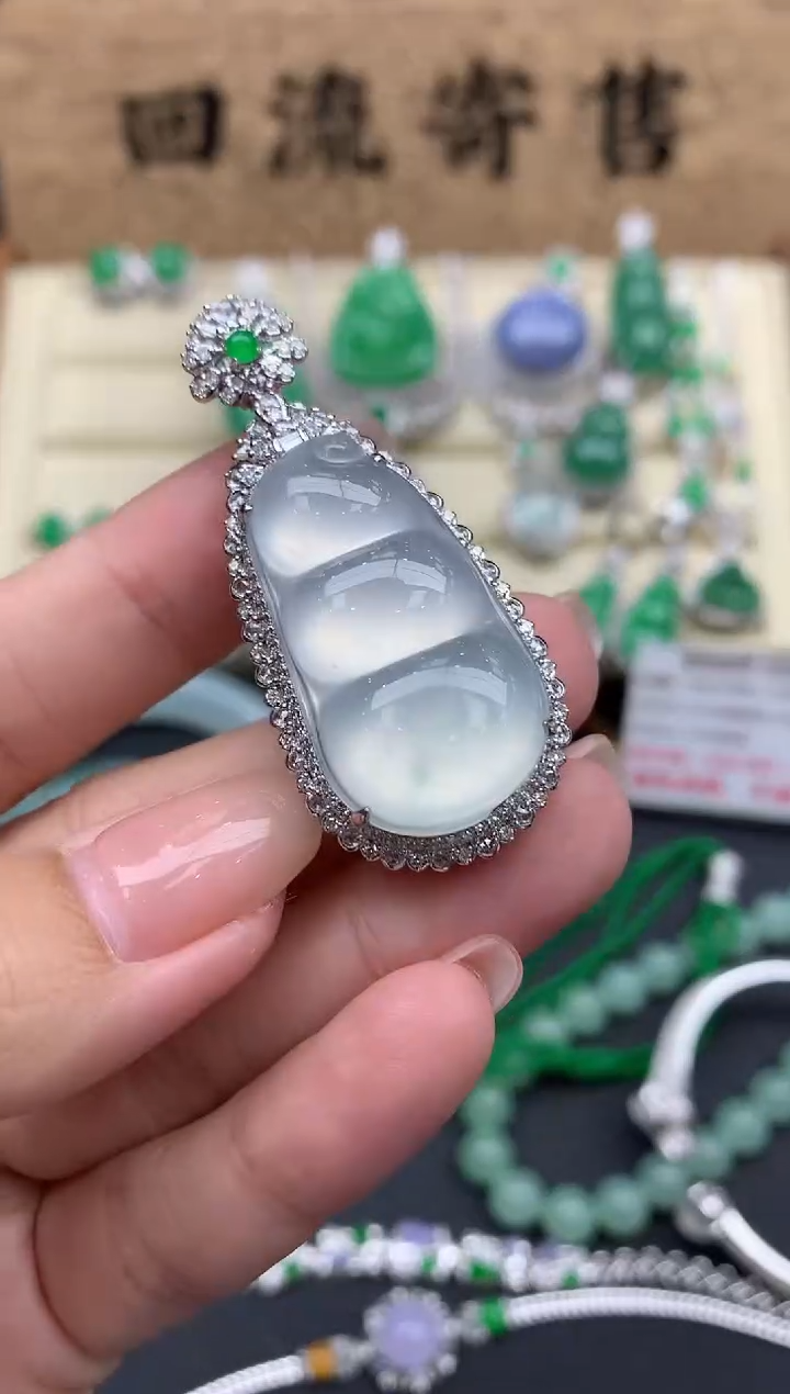 【闪购商品】翡翠颈饰18K金镶嵌680-中国好珍宝