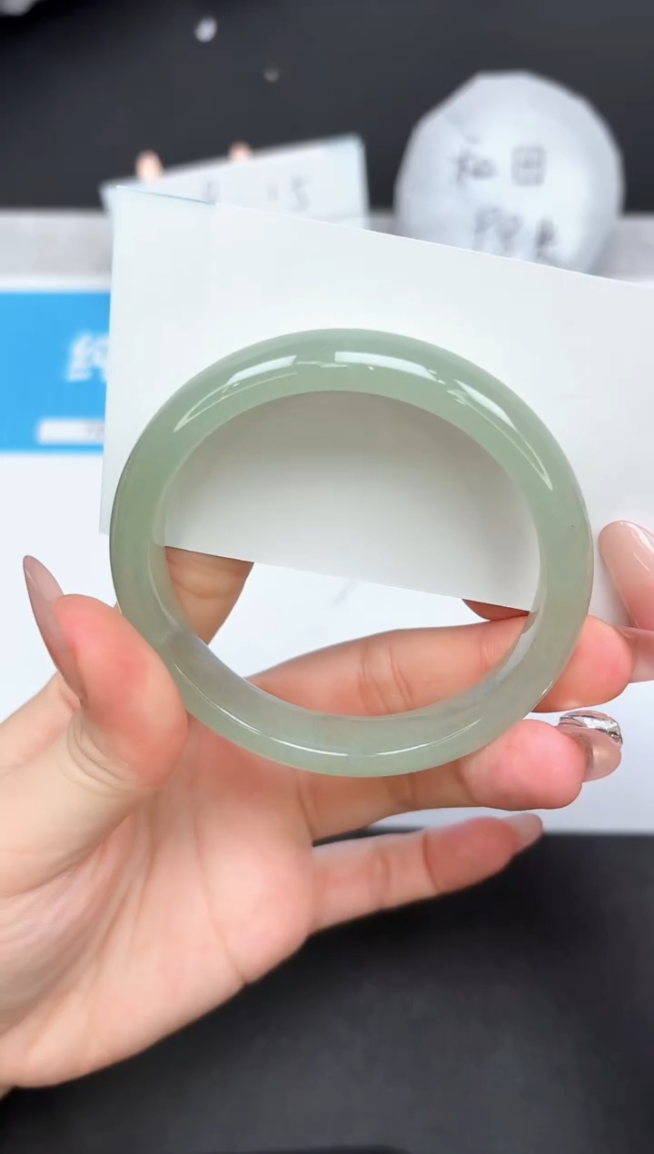 【闪购商品】石英质玉手镯未镶嵌21-58.5