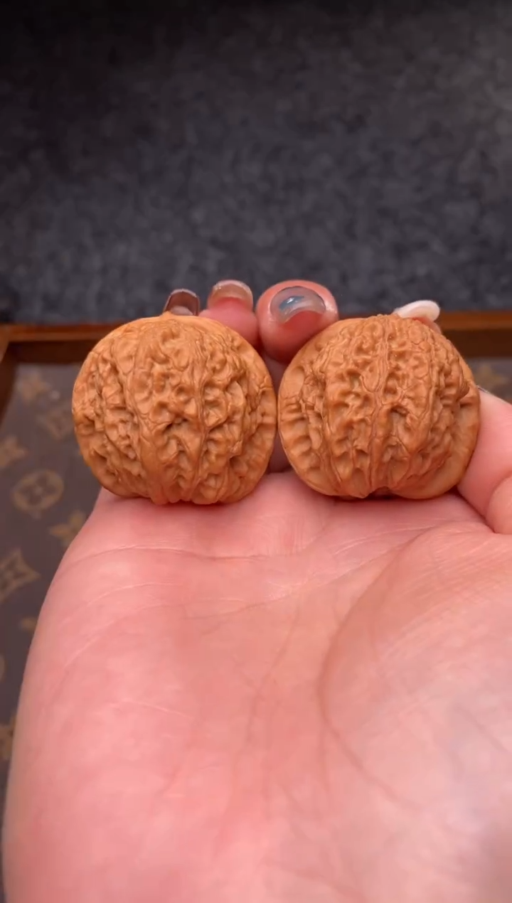 把件文玩核桃B258号35尺血麒麟