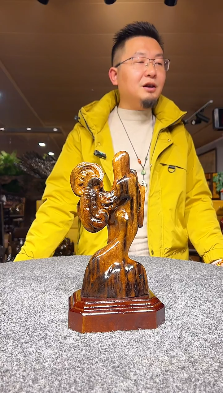 金丝楠木雕款?***?金丝楠木摆件