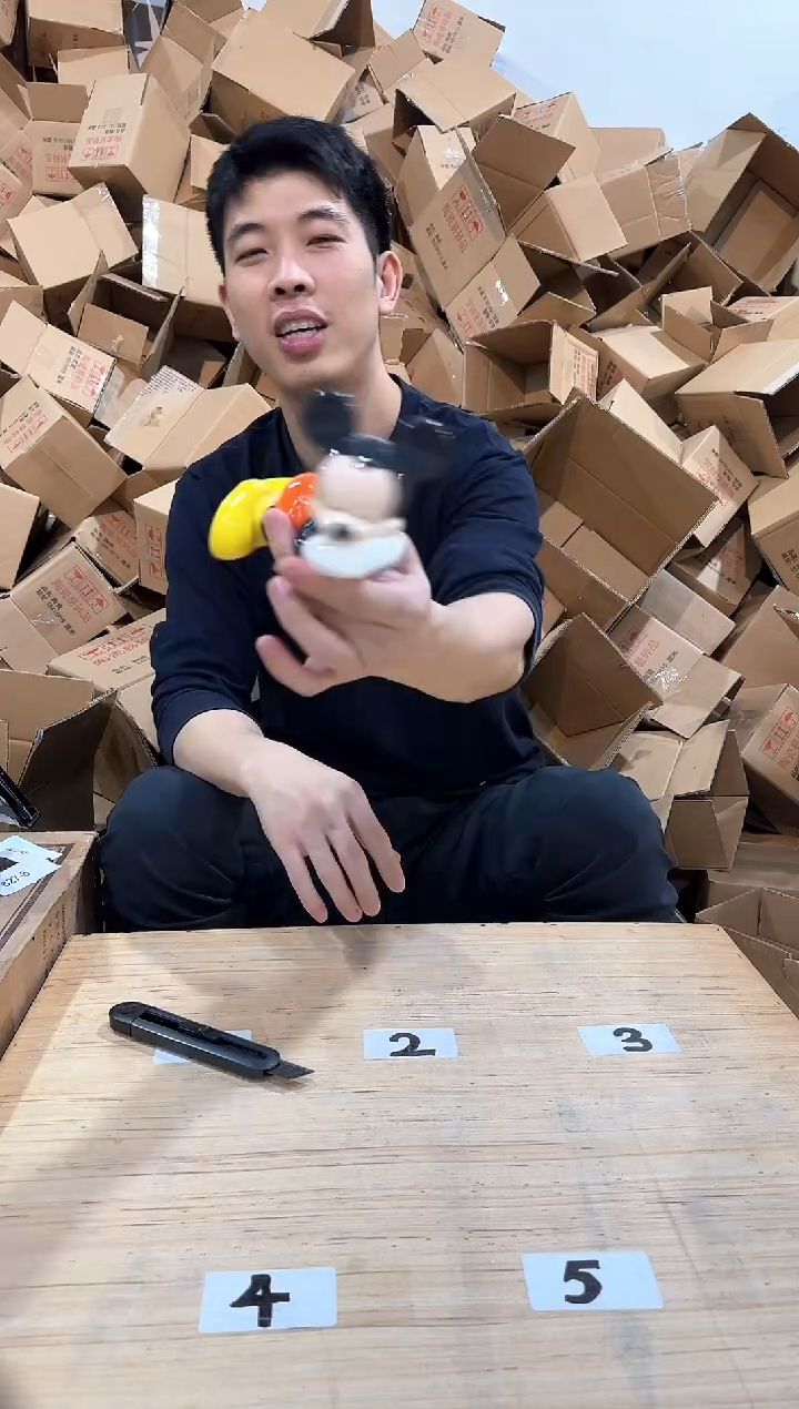 瓷片米奇趴着钱罐