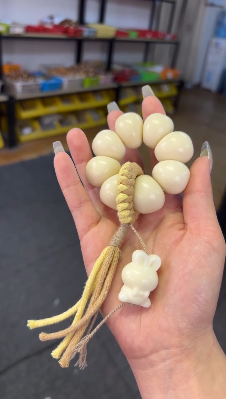 【闪购商品】菩提根/象牙果吊坠  2.5象牙果山竹兔兔手捻