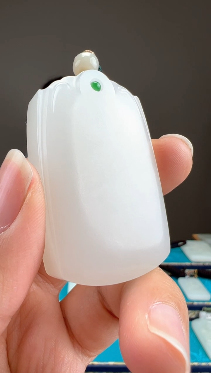 【闪购商品】和田玉颈饰未镶嵌1