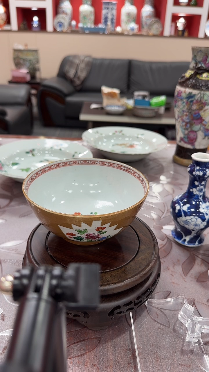 紫金釉花卉纹碗全品相