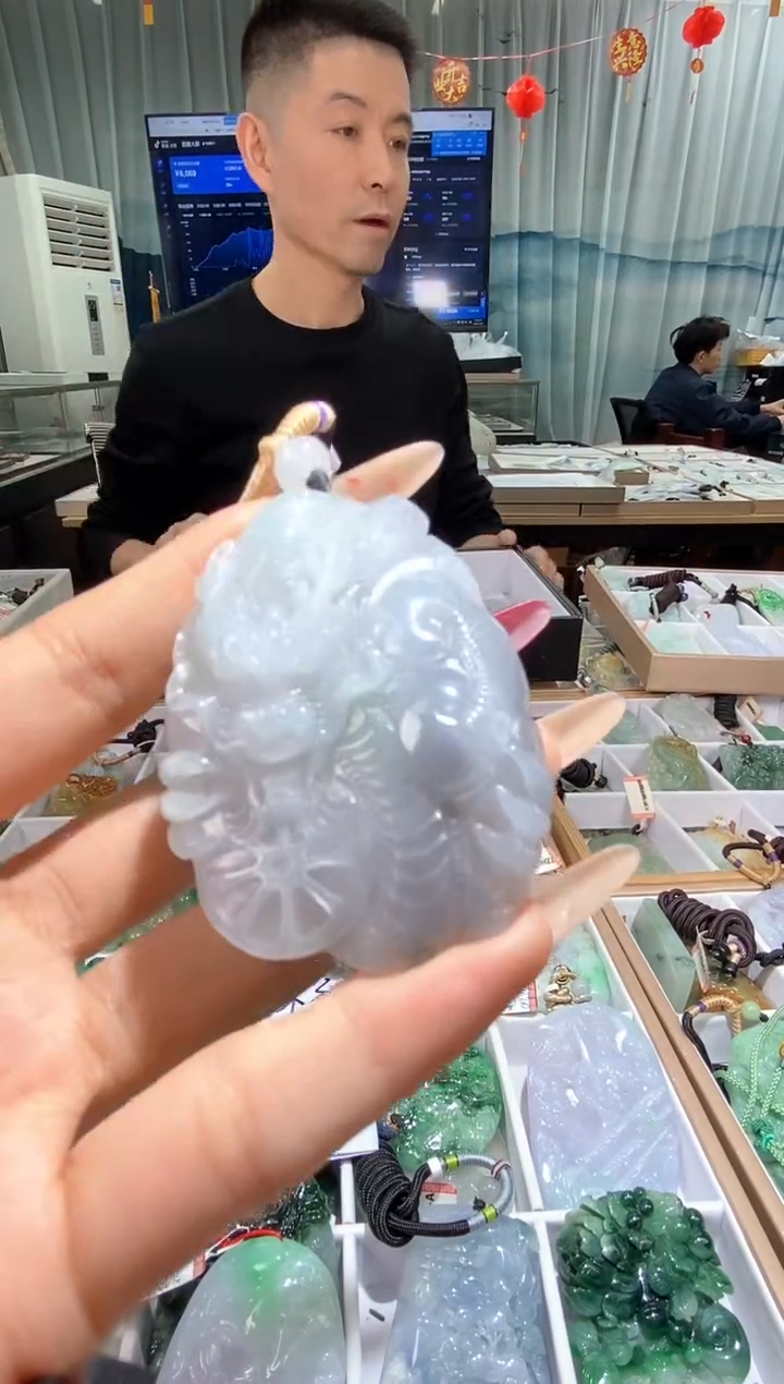 【闪购商品】翡翠颈饰未镶嵌天然缅甸翡翠A货未镶嵌
