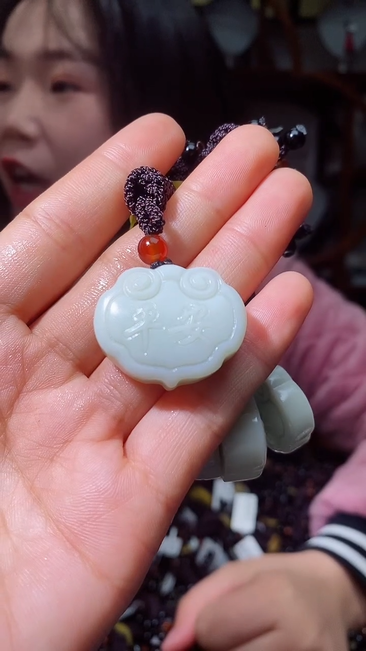 【闪购商品】和田玉挂件未镶嵌1