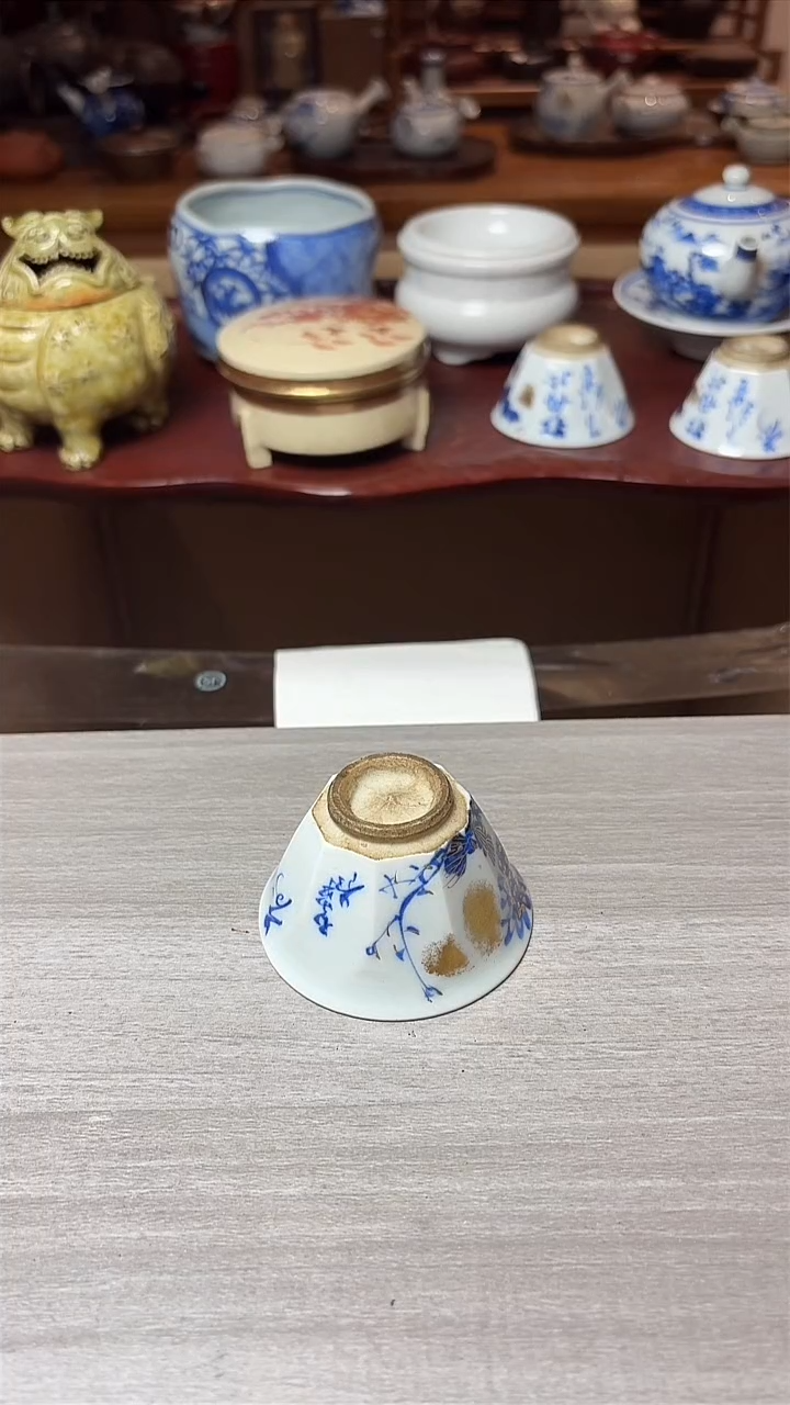 谢谢老板，回流产品有磨损正常，谨慎买！
