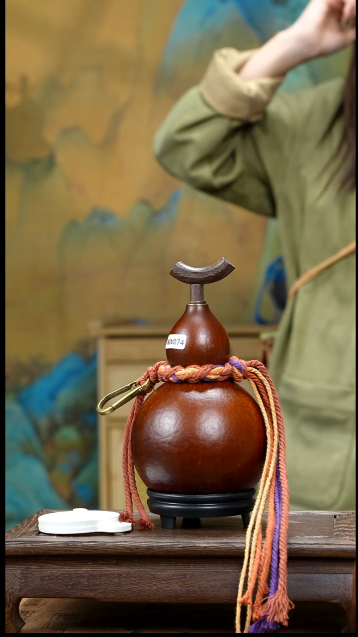 XW074复古网兜款天然酒葫芦（一物一拍）