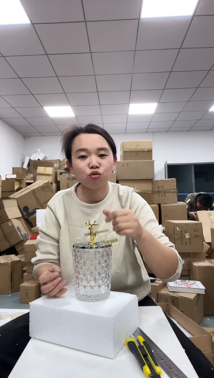 树脂大号麋鹿玻璃罐