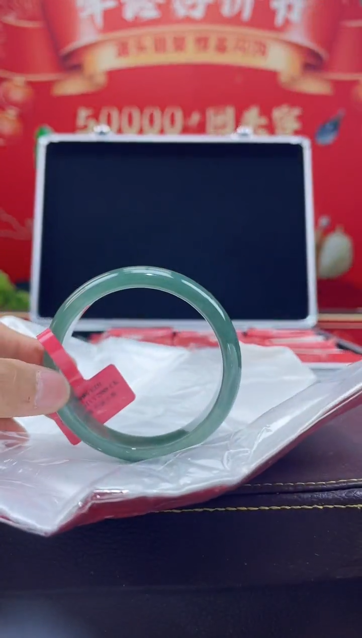 【闪购商品】翡翠手镯未镶嵌手镯15