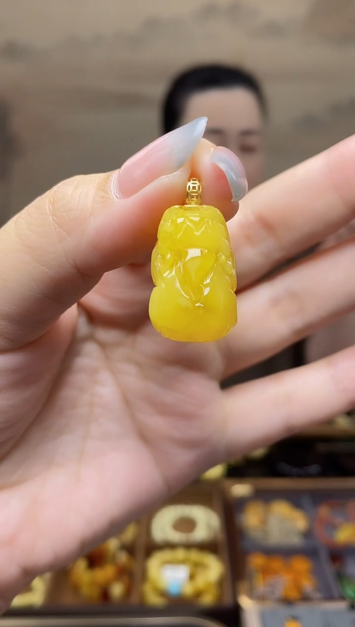蜜蜡吊坠(不含链)18K金镶嵌DZ2785
