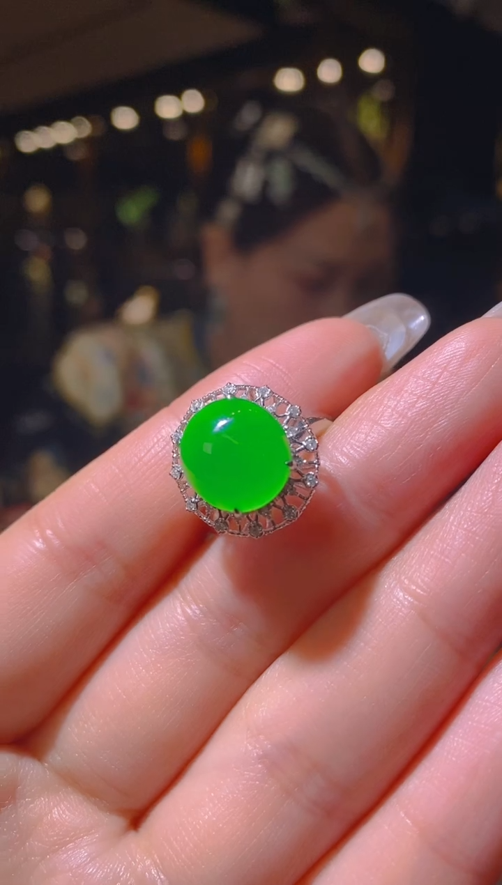 【闪购商品】翡翠戒指18K金镶嵌061   