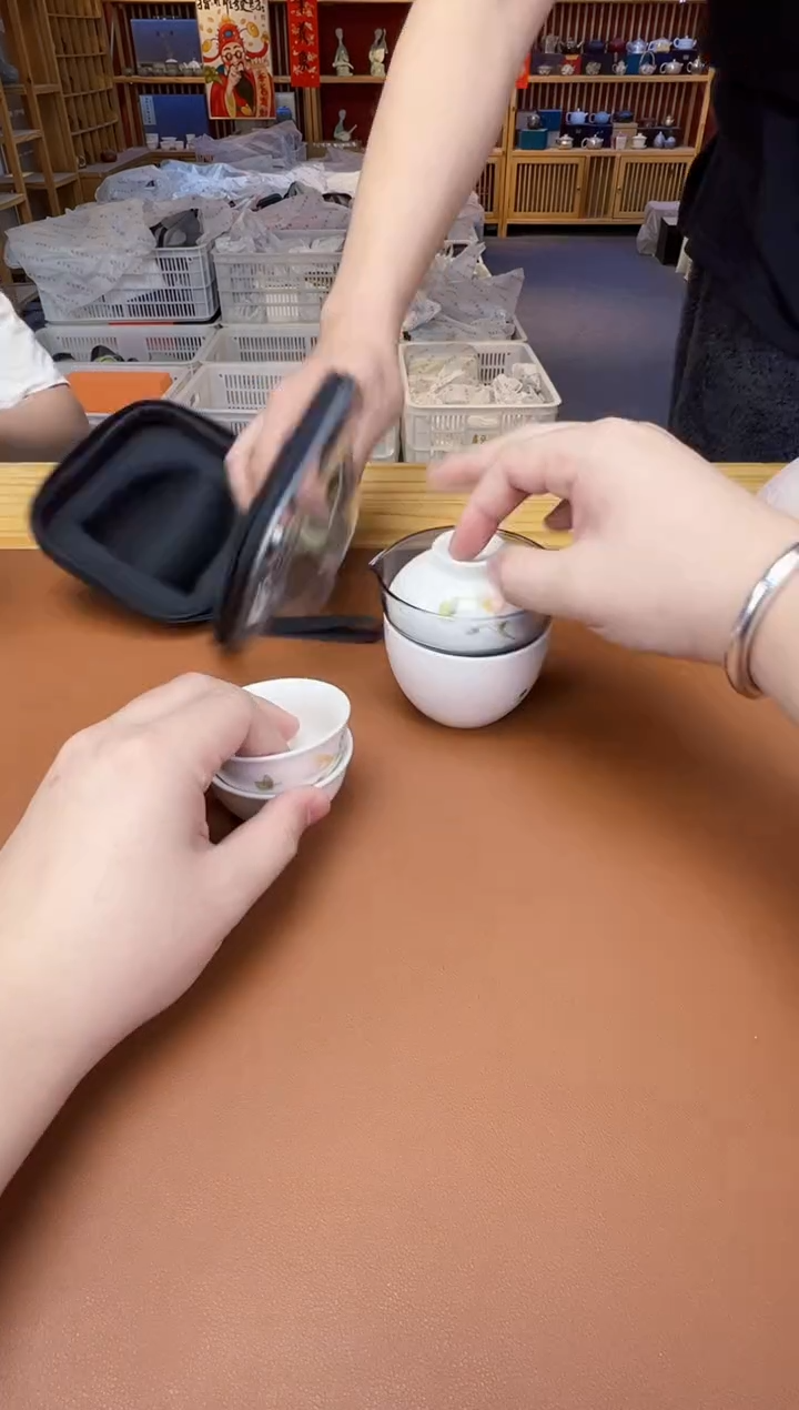 【闪购商品】瓷片瓷制品S11111111111