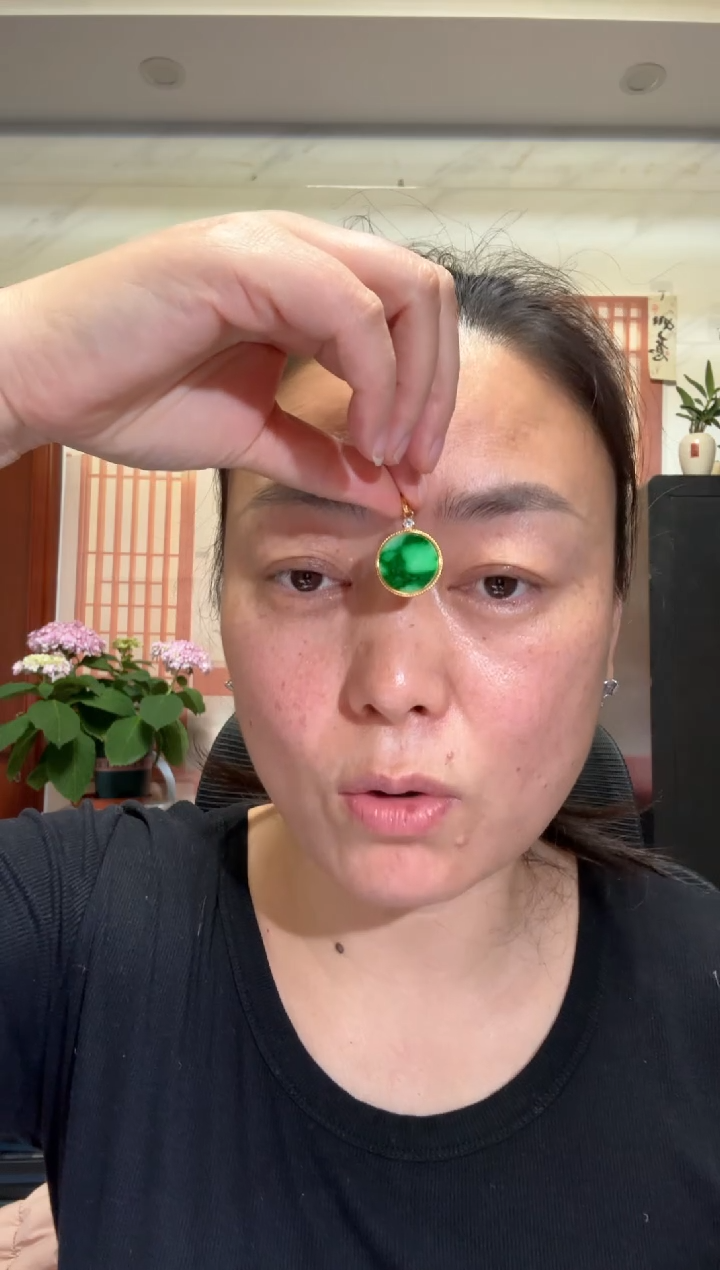 颈饰银S925镶嵌翡翠00005410