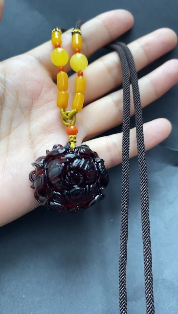 裸石琥珀未镶嵌吊坠