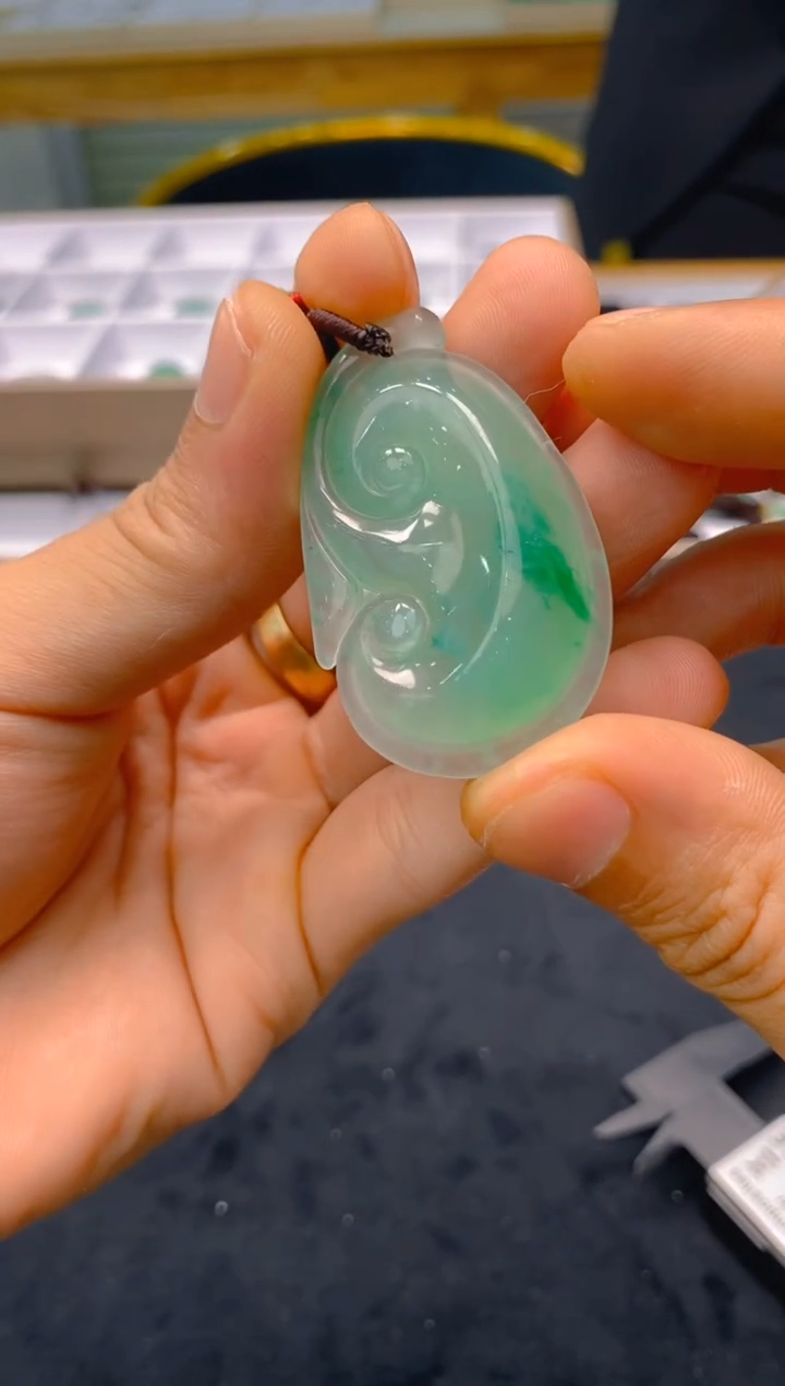 【闪购商品】石英质玉颈饰未镶嵌冰美人非洲翠056