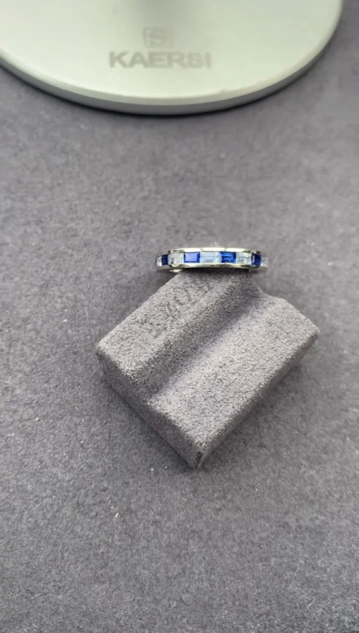 戒指彩色蓝宝石18K金镶嵌1.1ct彩蓝宝  定制  FH