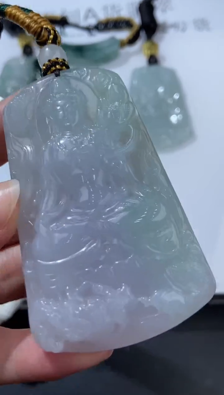 未镶嵌挂件翡翠379581   多人