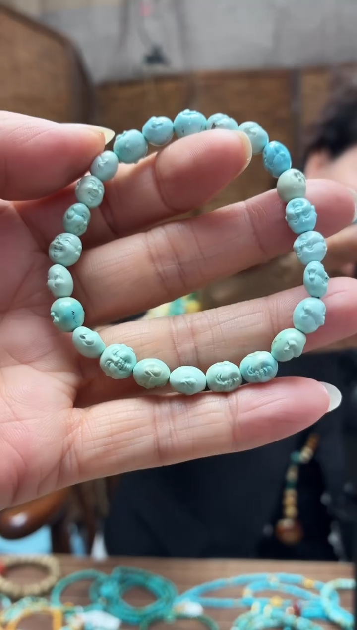 未镶嵌绿松石颈饰发一件