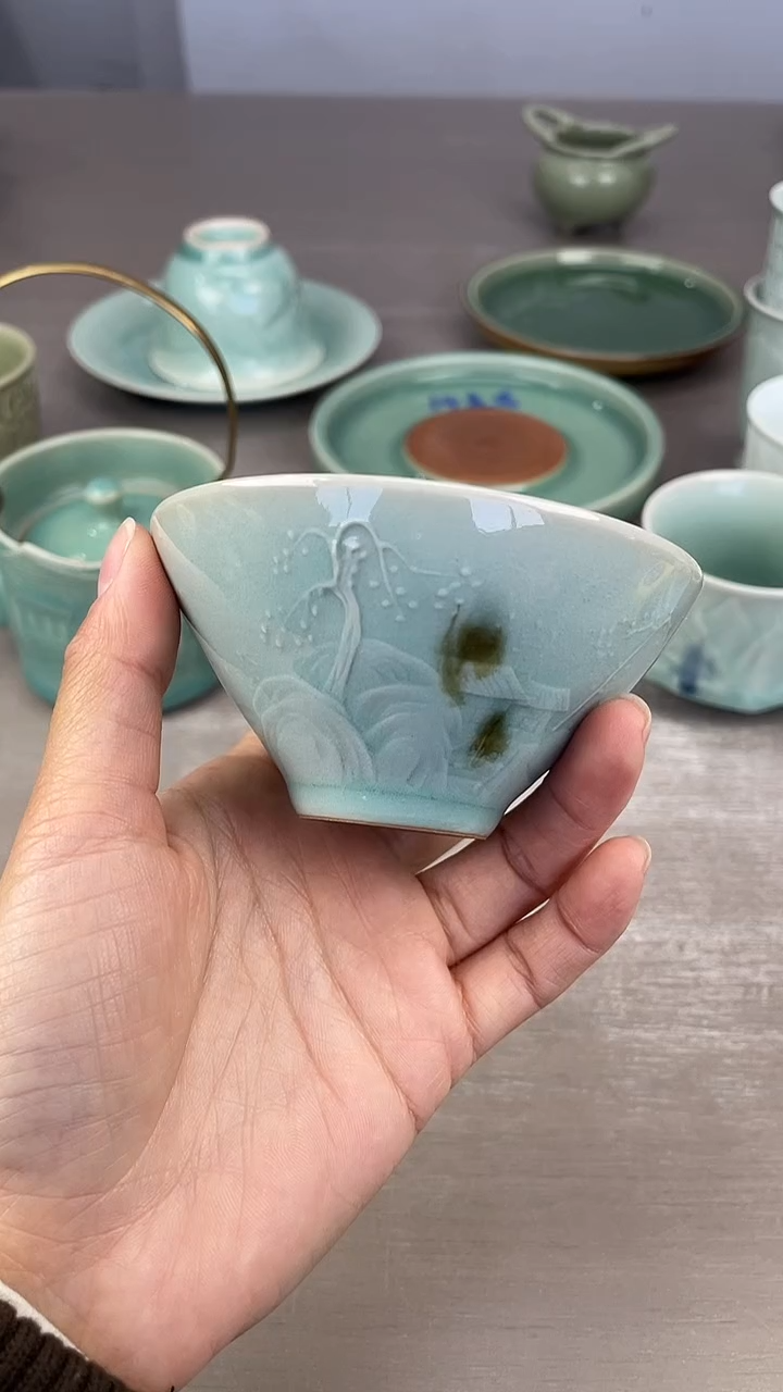 青瓷仓储福利清仓