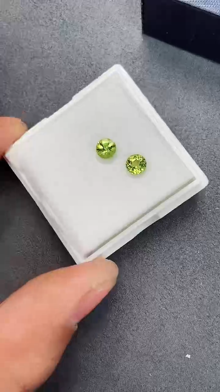 【闪购商品】橄榄石笔搁未镶嵌裸石