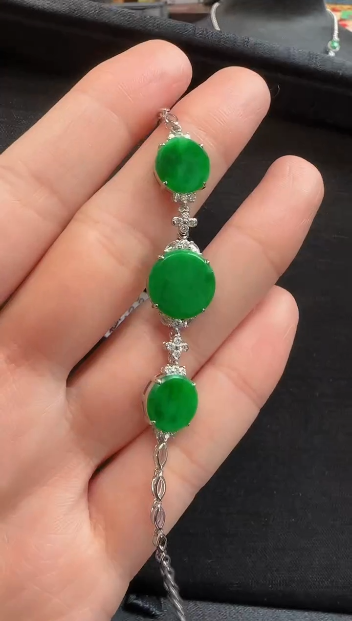 【闪购商品】翡翠手链18K金镶嵌438无事牌一条