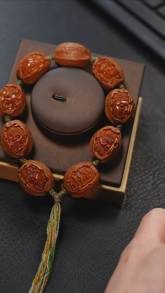 【闪购商品】橄榄核吊坠 梦梦精品核雕