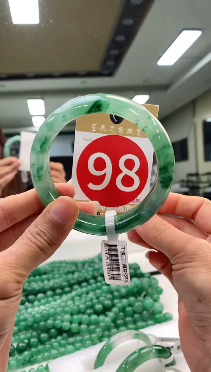 未镶嵌手镯石英质玉58+98