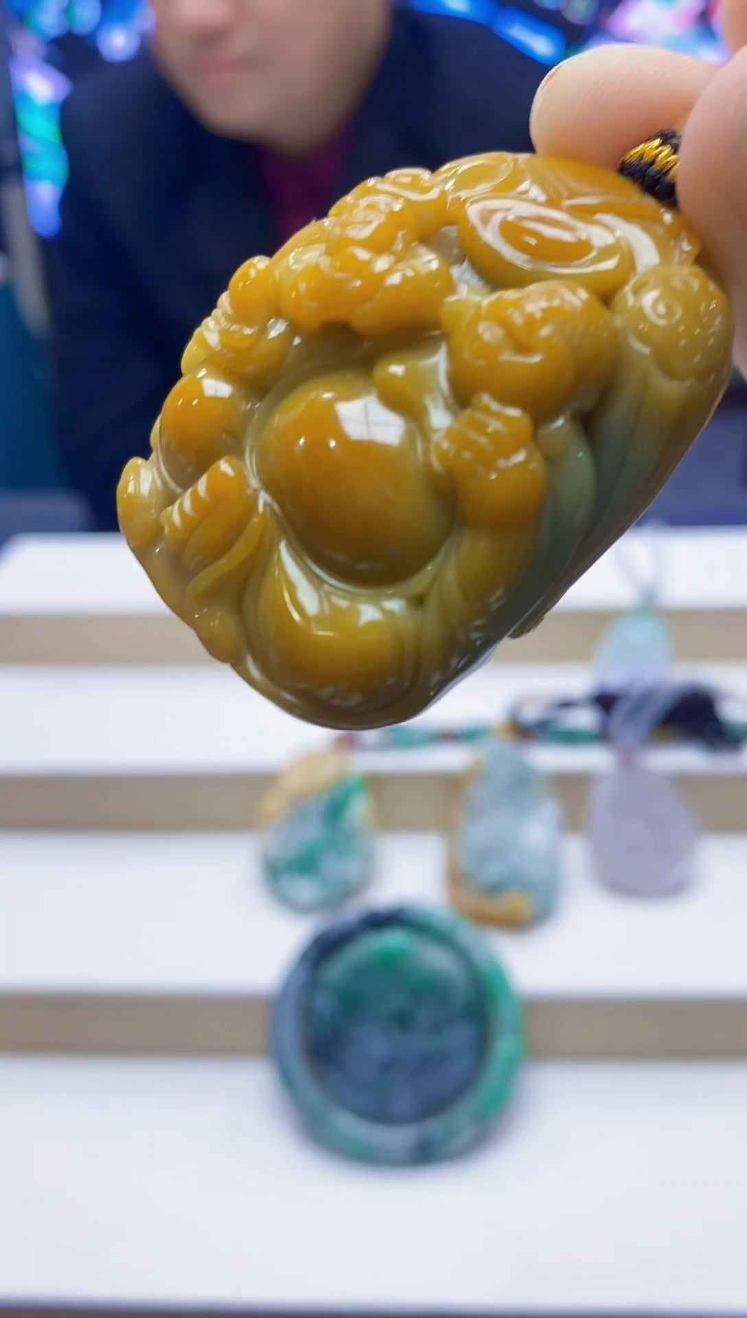 未镶嵌定制翡翠-毛货挂件 （赠珠链）29