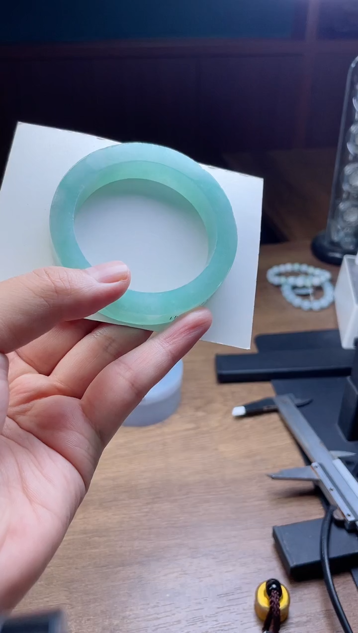 未镶嵌手镯定制翡翠财****@定制