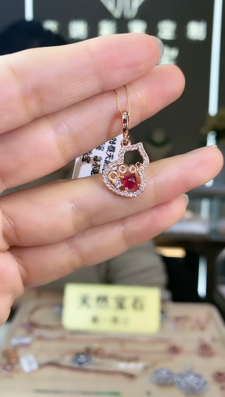 【闪购商品】红宝石颈饰银S925镶嵌颈饰