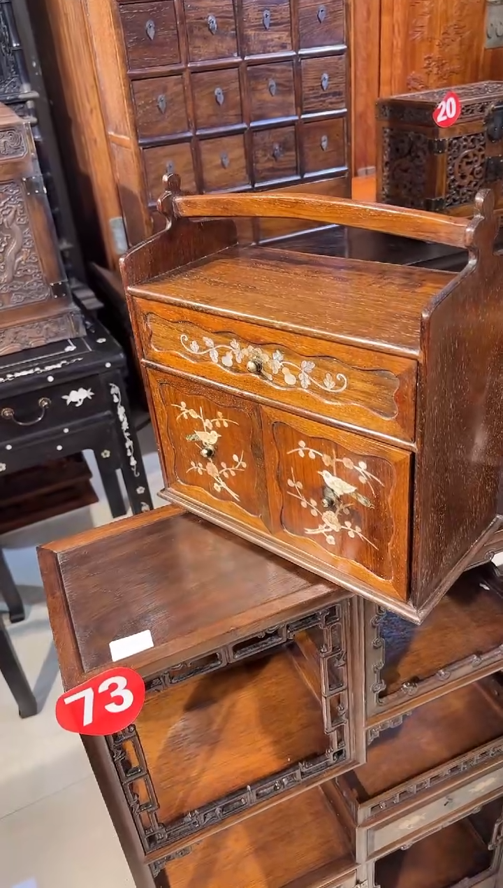 【闪购商品】木木艺黄花梨镶嵌提箱1280.888