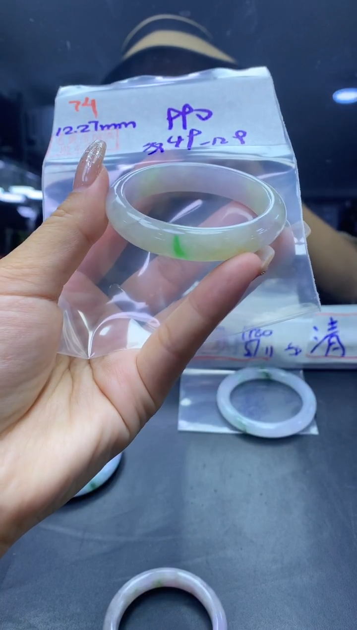 未镶嵌定制翡翠74手镯49纹+990元+拍一发一