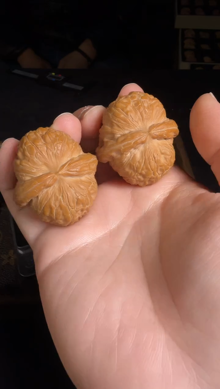 吊坠文玩核桃?44尺全品元宝