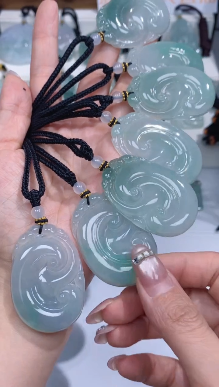 颈饰未镶嵌翡翠吊坠团购多样性发一件