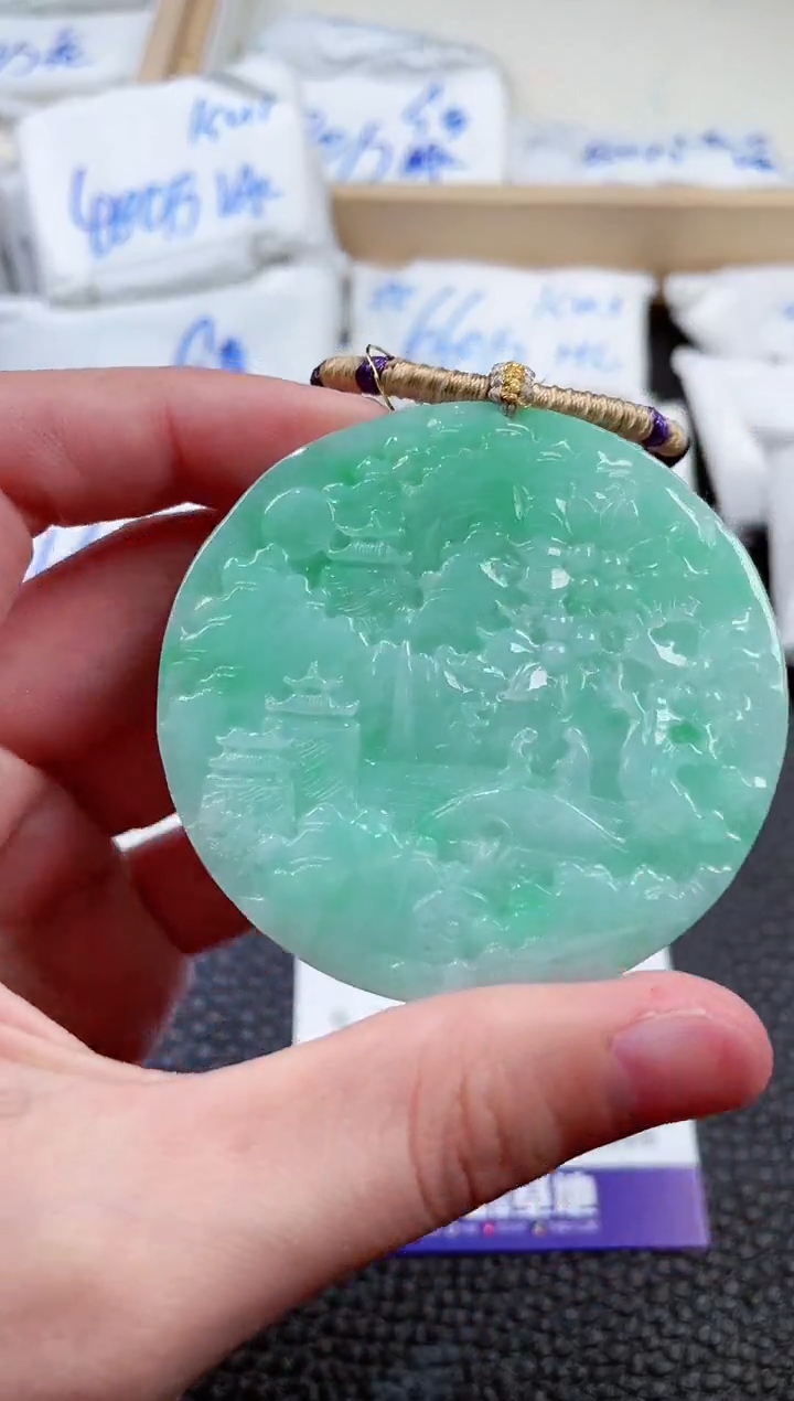 【闪购商品】翡翠颈饰未镶嵌00002328