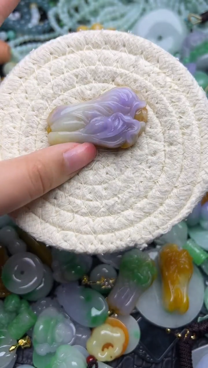 翡翠未镶嵌颈饰天然缅甸翡翠吊坠