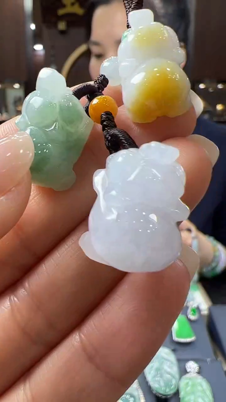 【闪购商品】翡翠未镶嵌挂件猪猪包挂