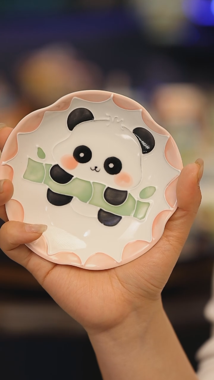 【闪购商品】摆件景德镇釉下彩绘设计师款式陶瓷