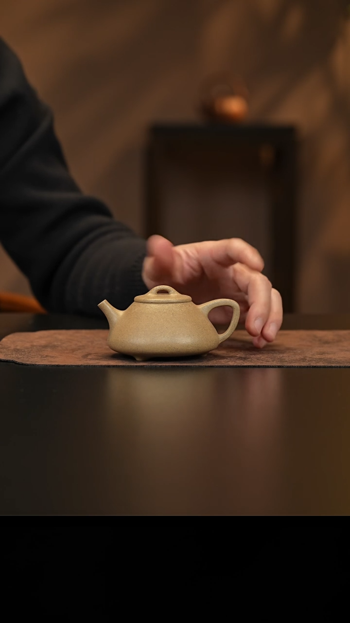 【闪购商品】紫砂茶壶允禾斋wzht 本山段 子冶 130c