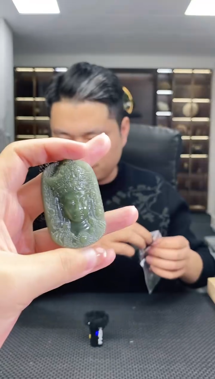 颈饰未镶嵌和田玉佛首吊坠清货1