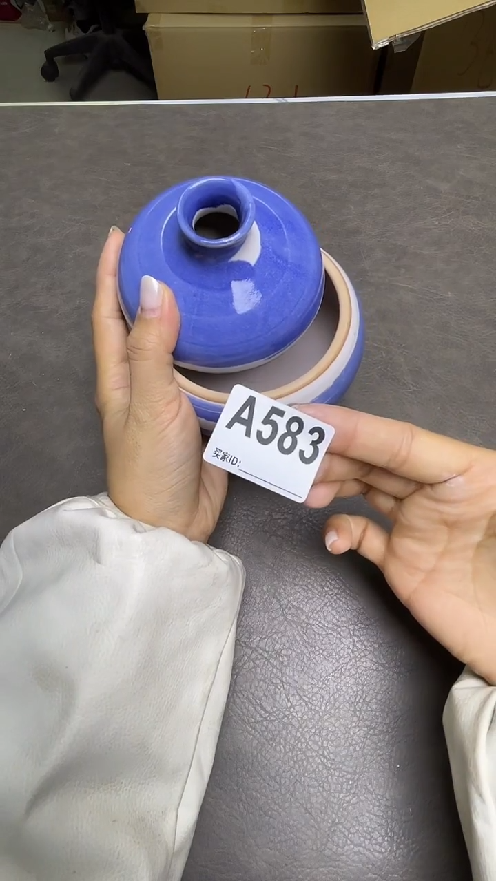 瓷片默认微瑕，谨慎参拍A583花器盖罐