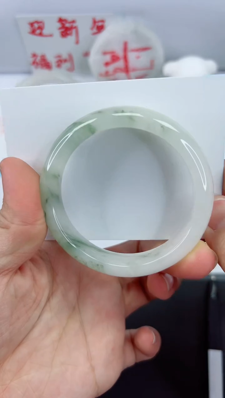 【闪购商品】石英质玉手镯未镶嵌226-55.6